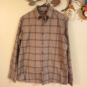 Marc Anthony Men's  Button Down Shirt.